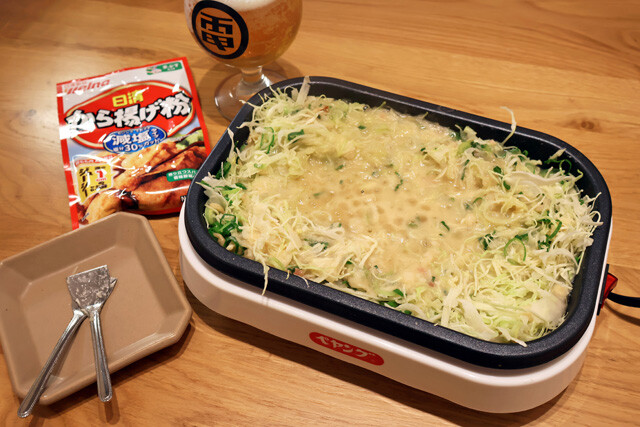 【唐揚げ粉もんじゃ】小麦粉の代わりに唐揚げ粉を使ったスパイシー系のもんじゃ焼き。おつまみにも最適な酒ドロボーです!<野島慎一郎のバカレシピ>